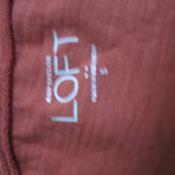 2 pack Size Small Tops- GAP and LOFT - Picture 3 of 6